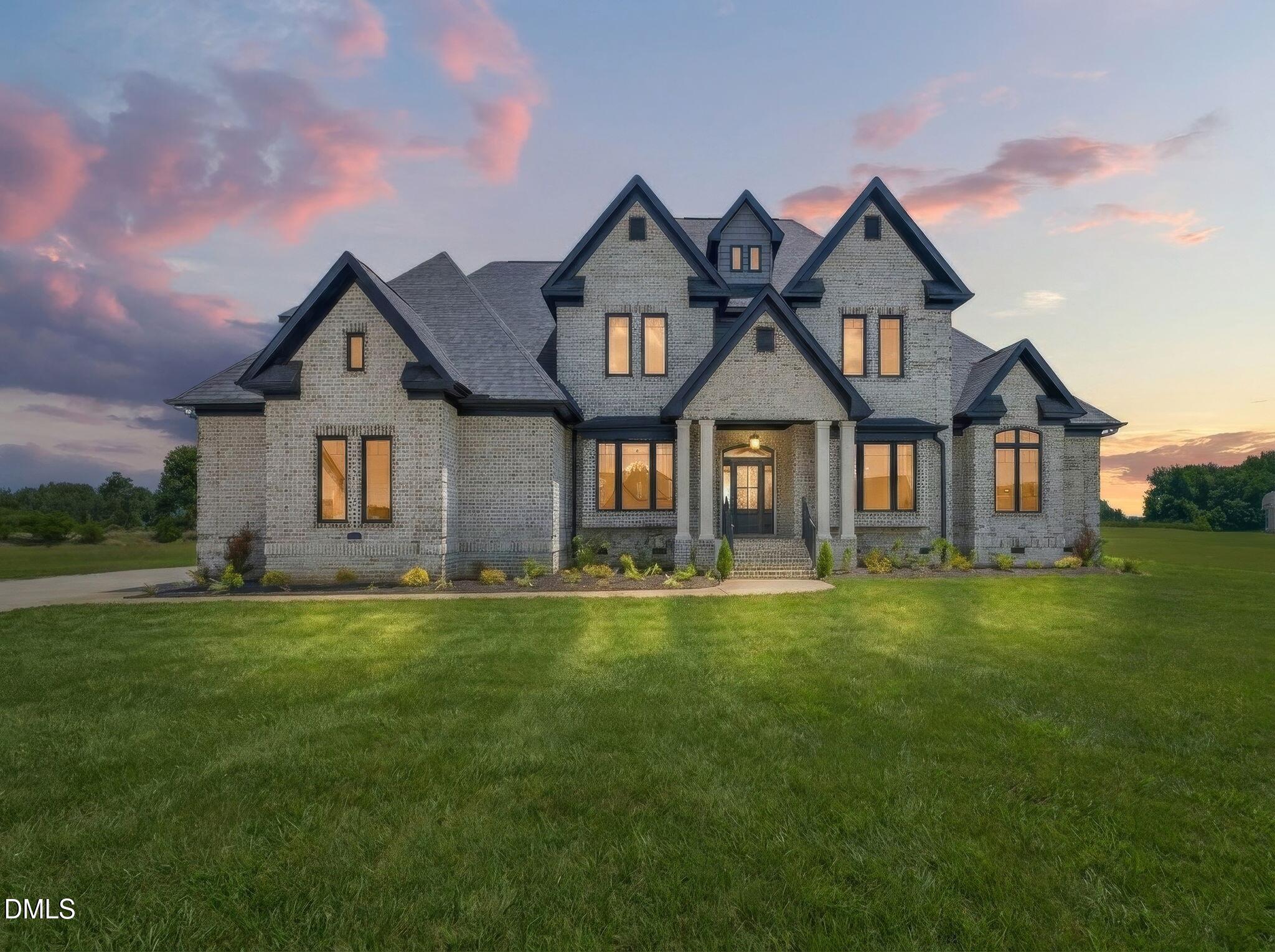 102 Stonewood Place