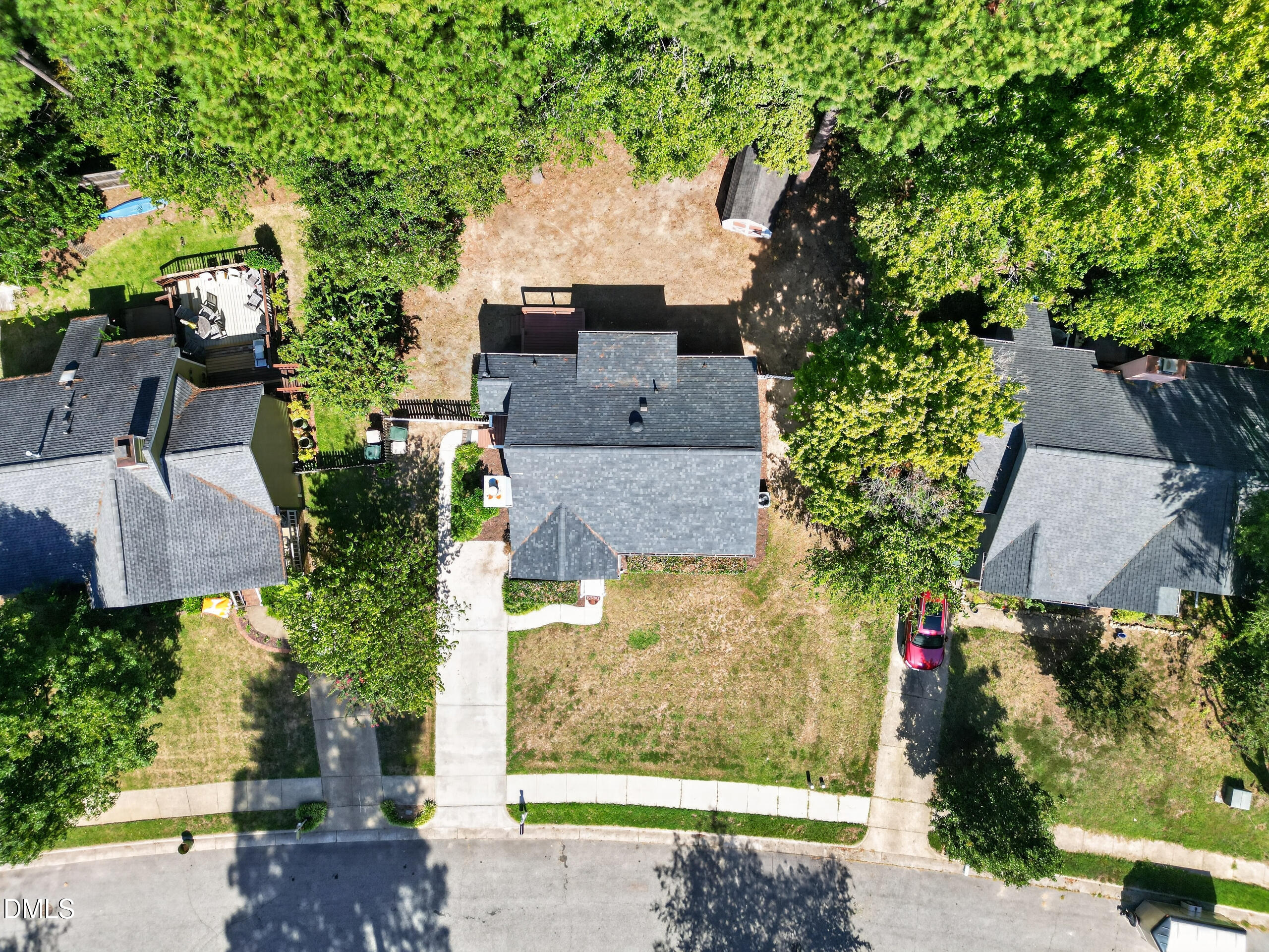 208 Crosspine Drive