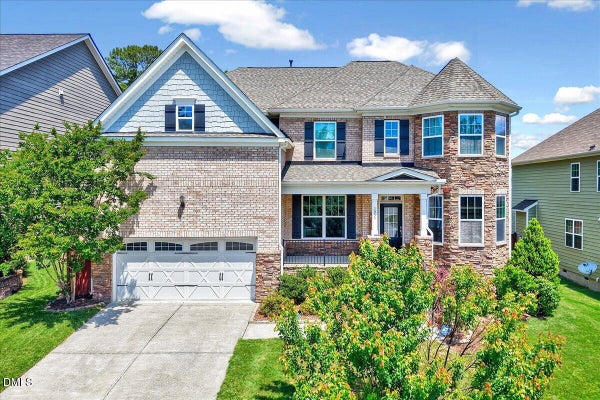 1950 FIRENZA DR, APEX, NC 27502 - Image 93f1ba51bbcdc2cd3a6997b123352bc9/3500761307
