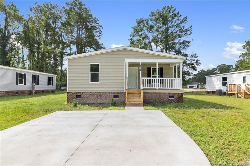 4052 Lodge Drive