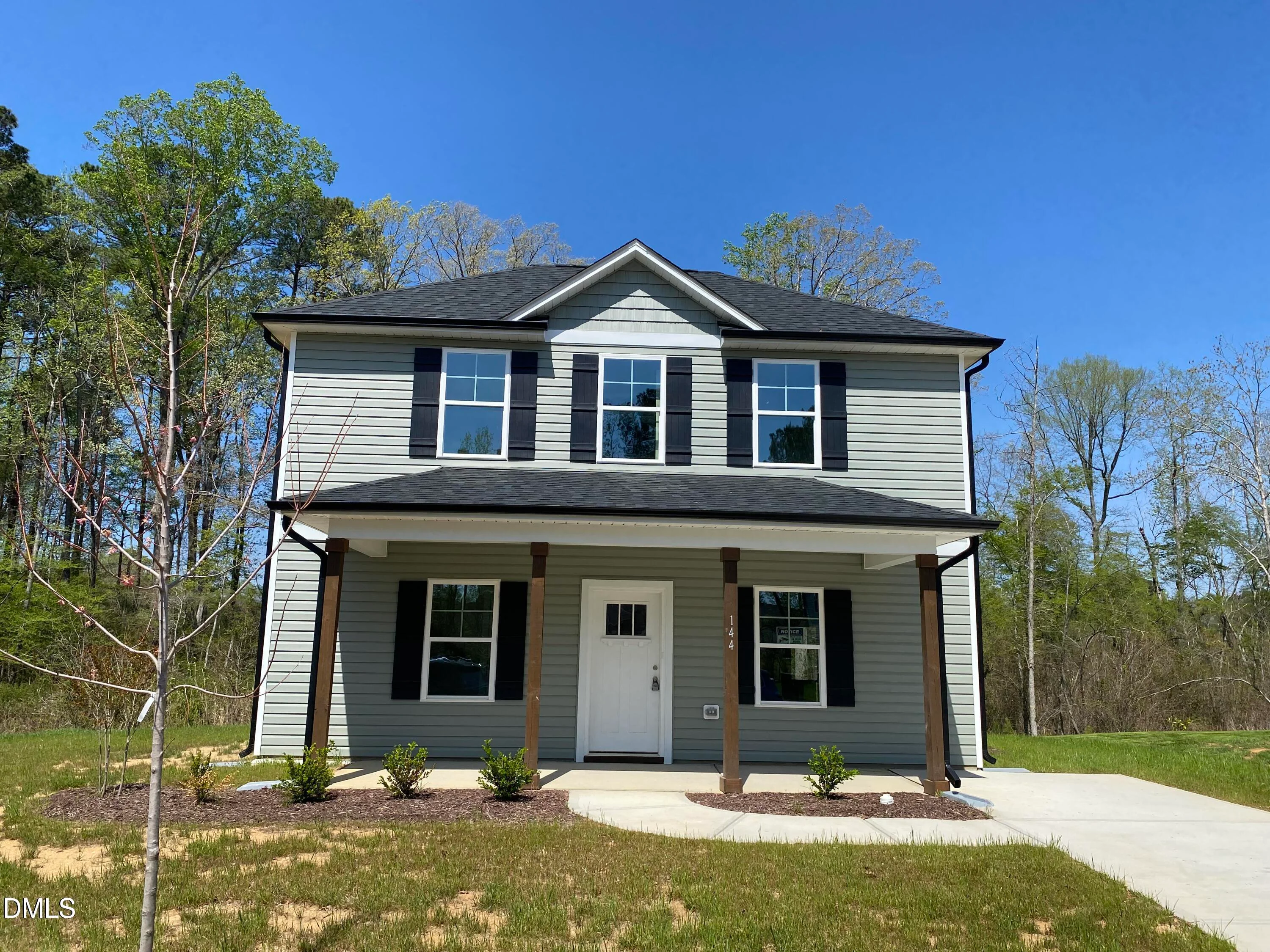 144 Ambergate Court