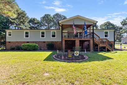 65 Loy Court Fuquay Varina NC 27526