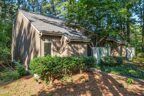 13 VAUXHALL PL, CHAPEL HILL, NC 27517 - Image 98acc8809bd22f04727d61736e1fe1f9/3965199032