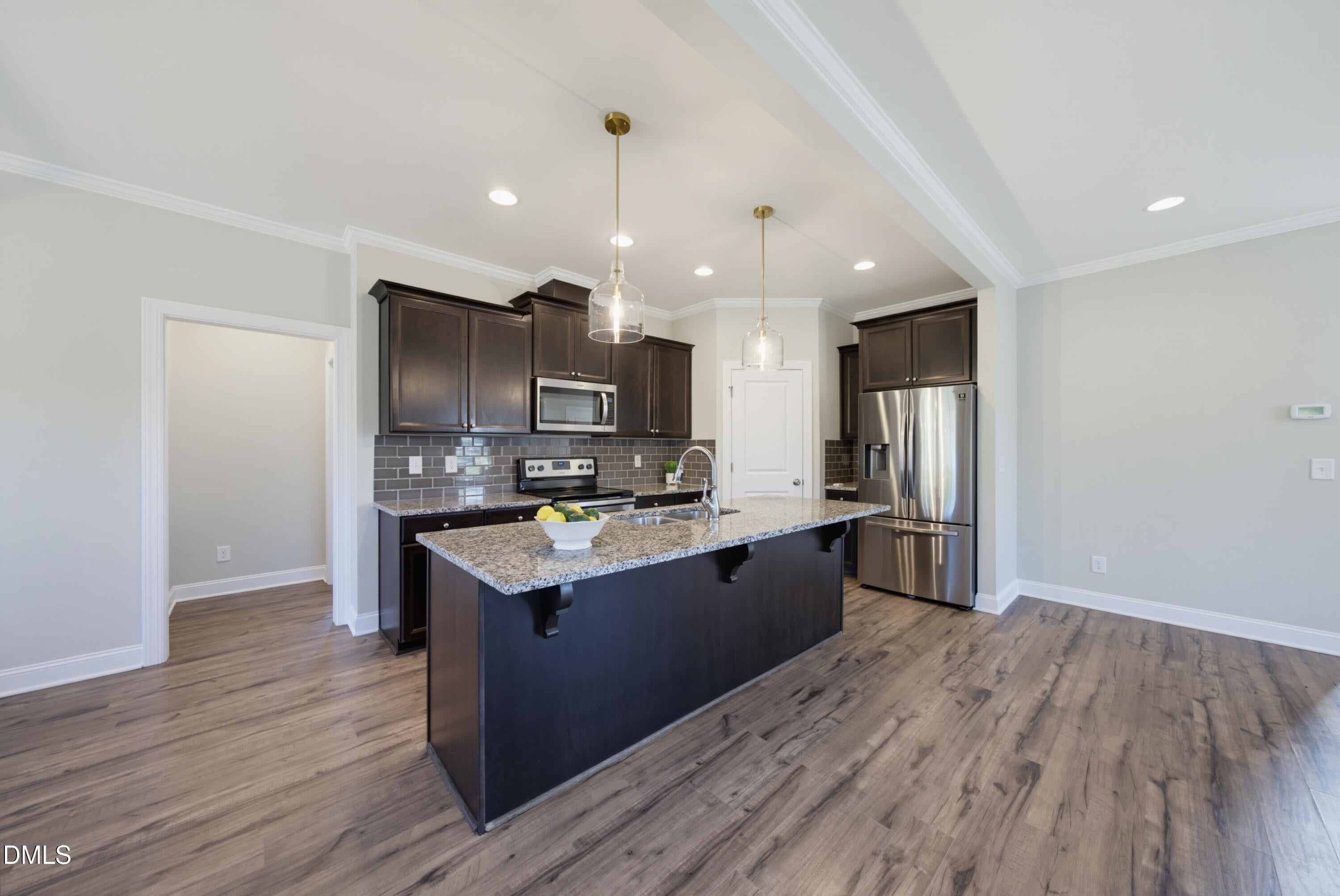 55 Buttonwood Court