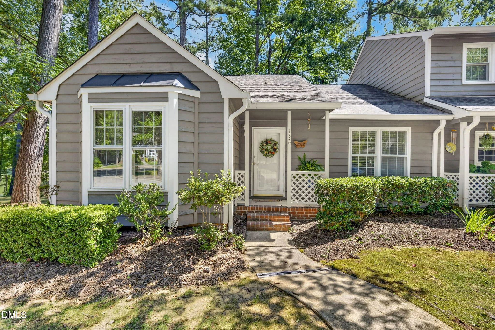 132 Lake Hollow Circle