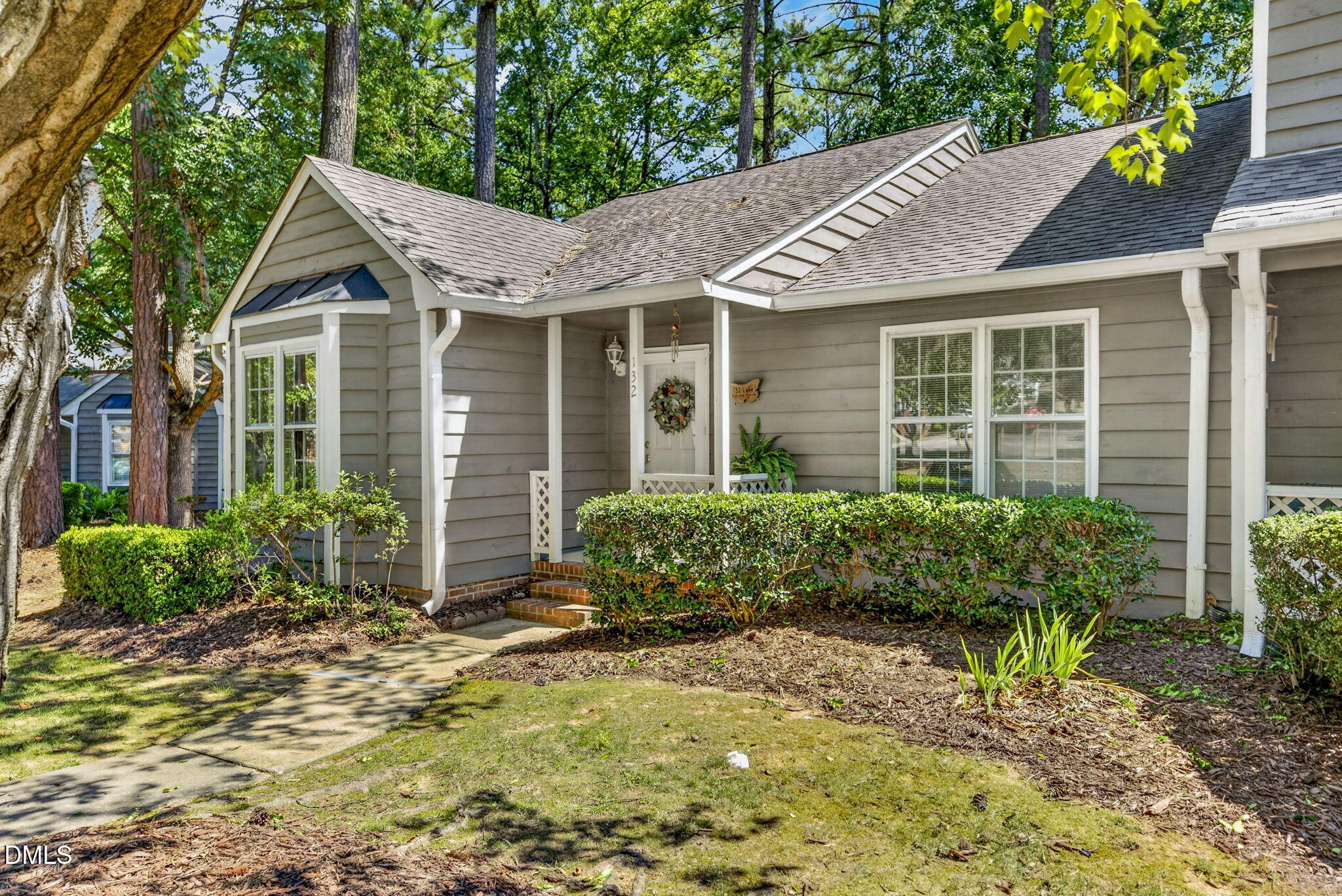 132 Lake Hollow Circle