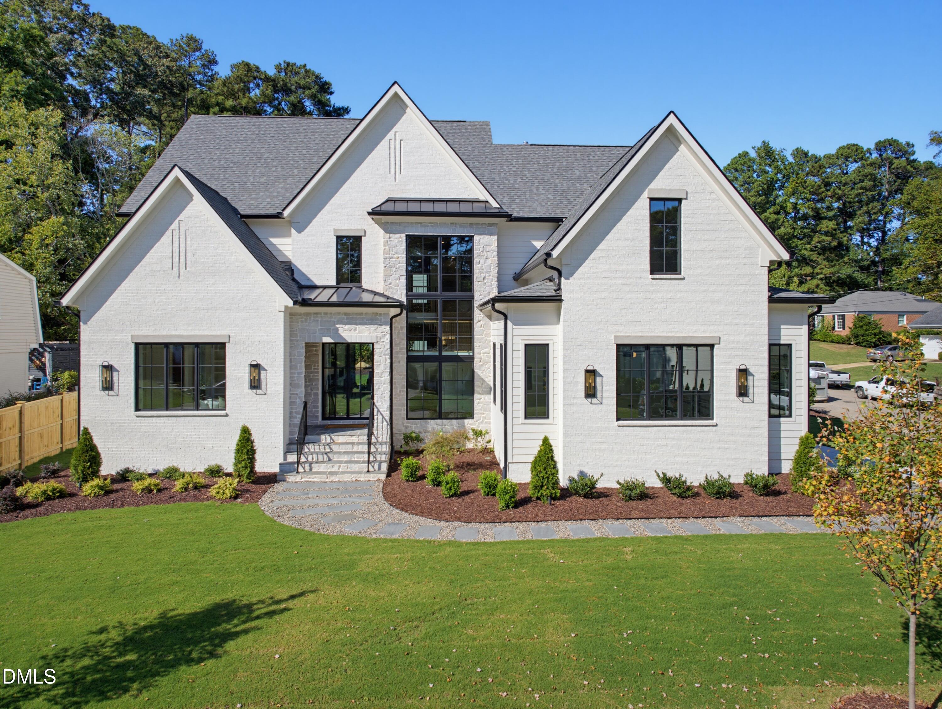 413 Pinecroft Drive