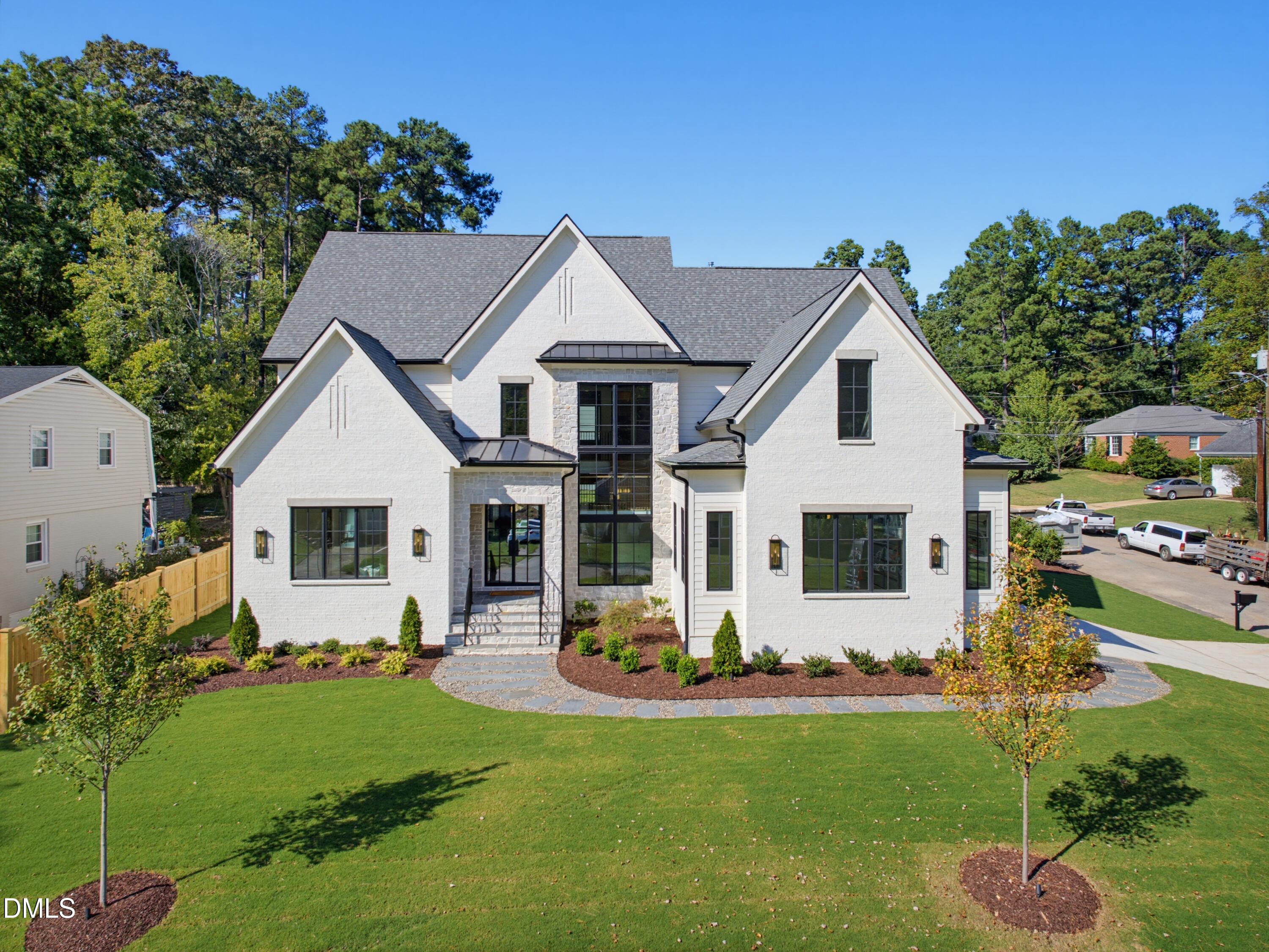 413 Pinecroft Drive