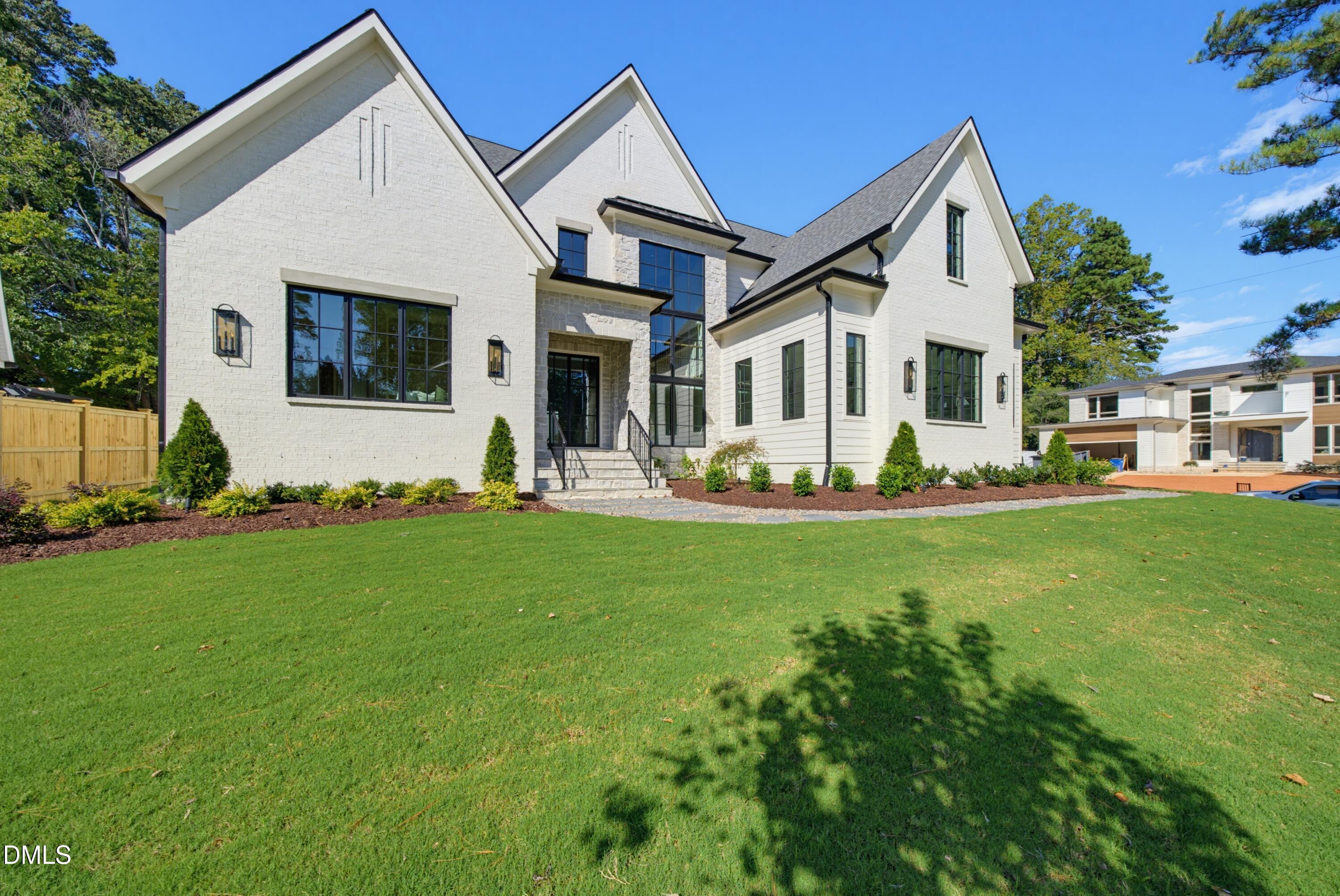 413 Pinecroft Drive