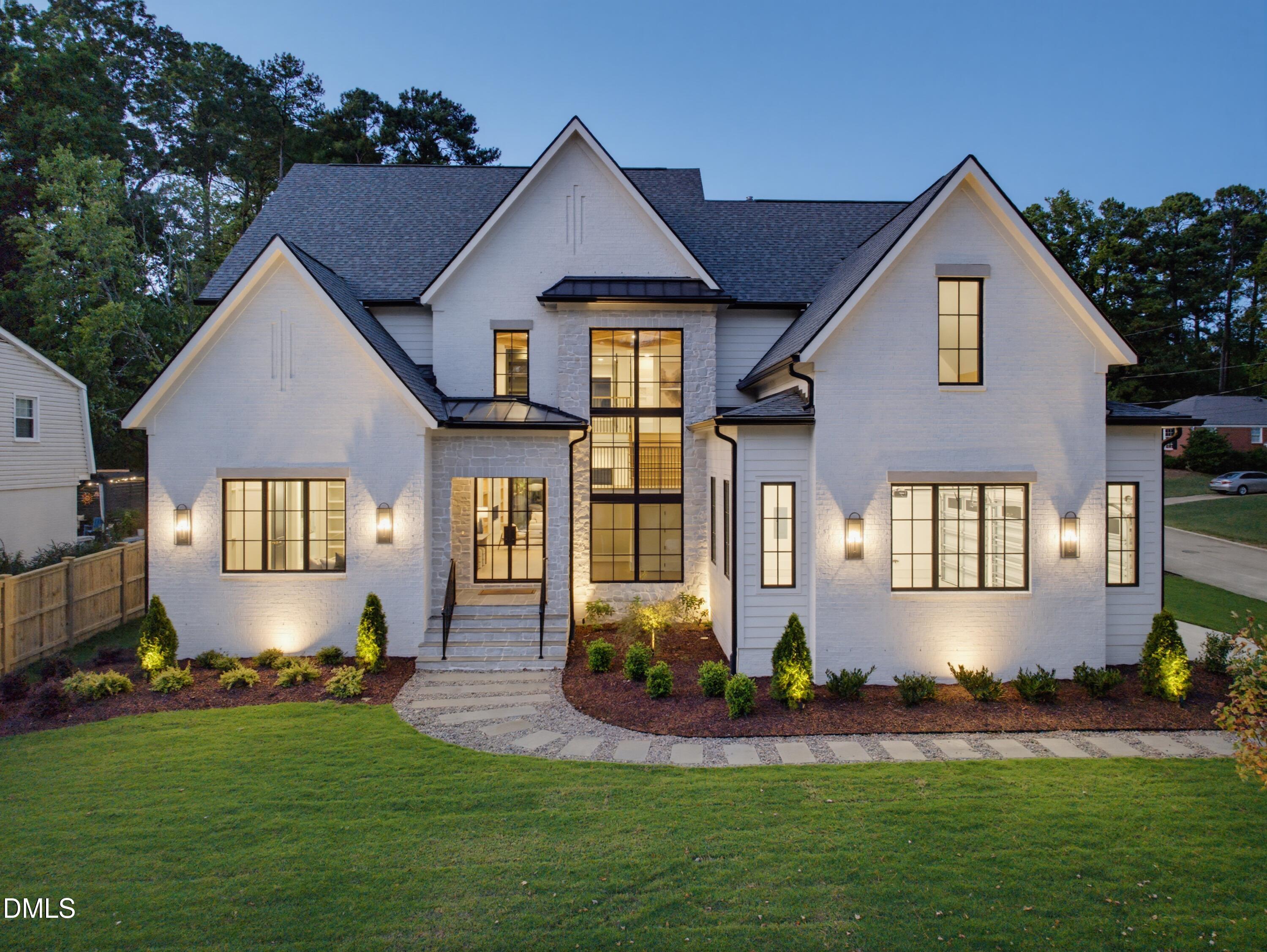 413 Pinecroft Drive
