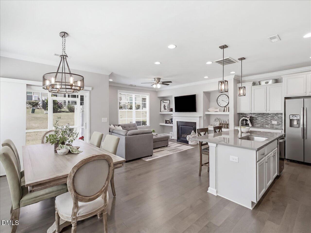 846 Salem Pointe Place