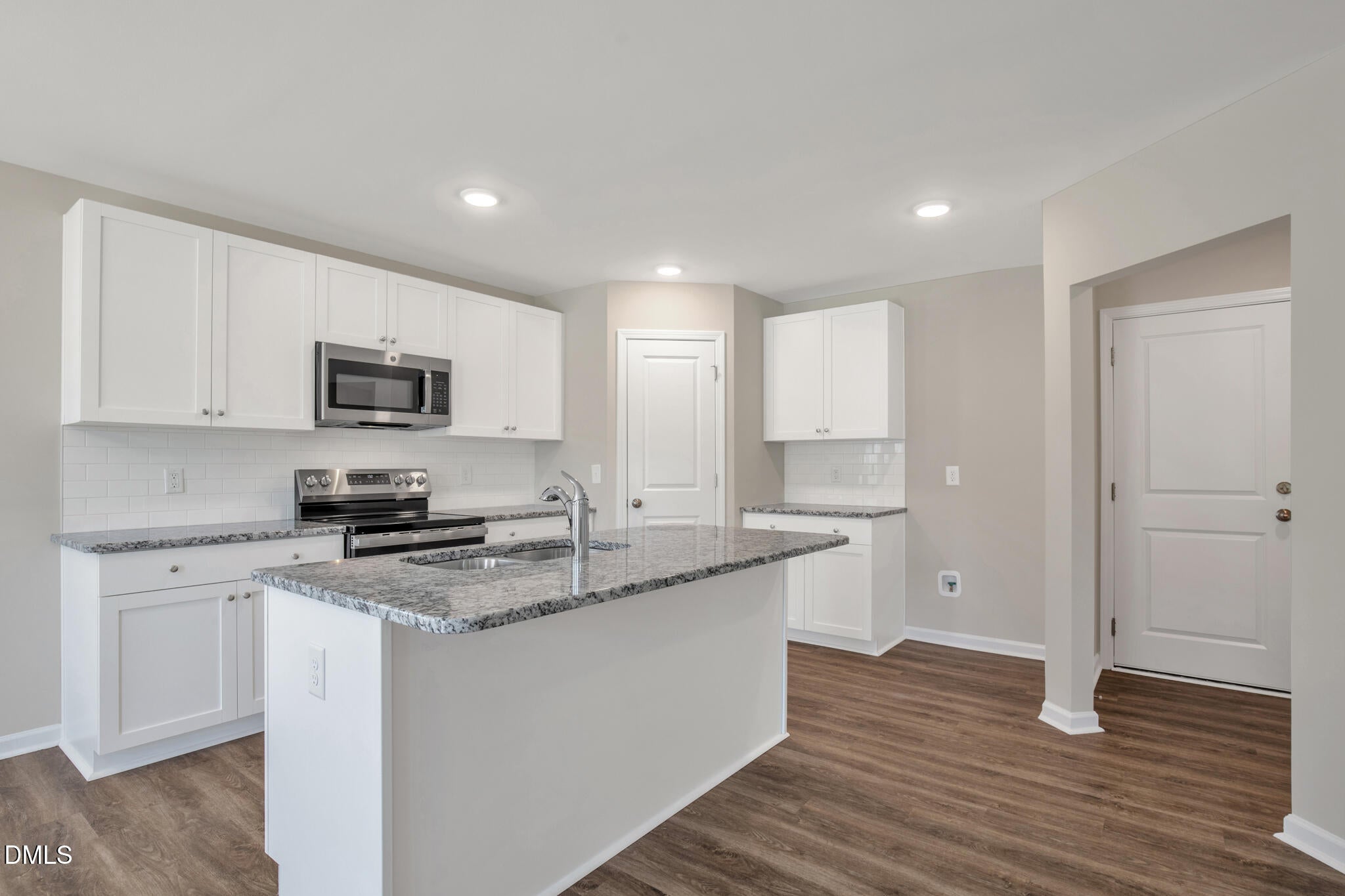17 W Emily Gardens Drive