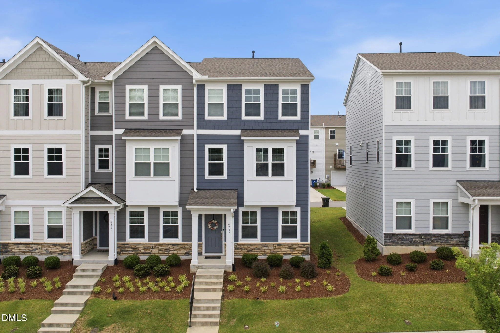6237 Truxton Lane