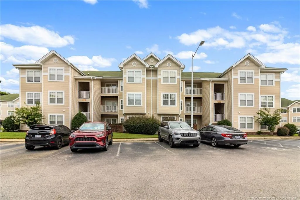 3317 Harbour Pointe Place Unit 7
