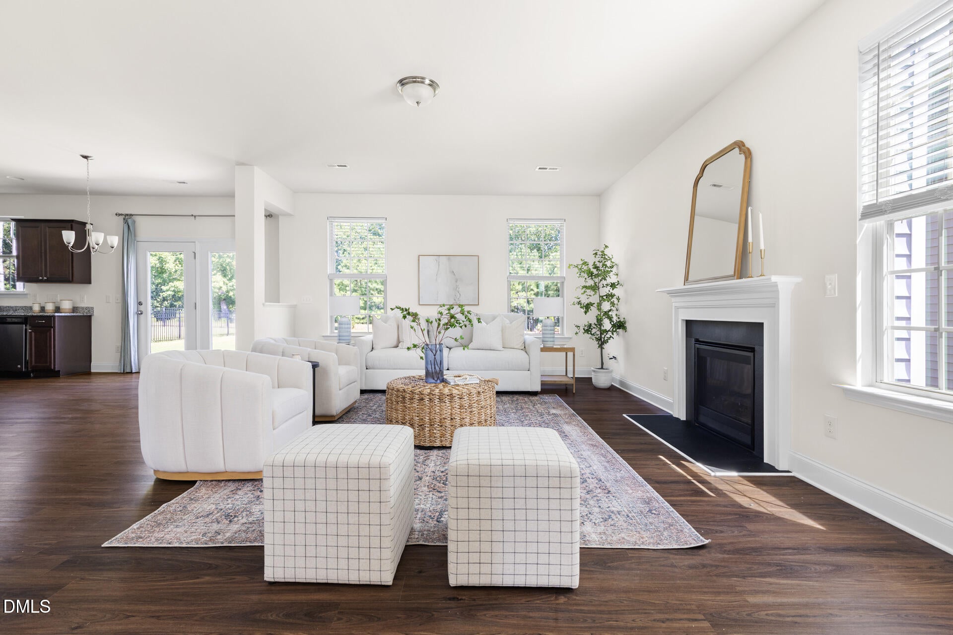 3316 Lacewing Drive