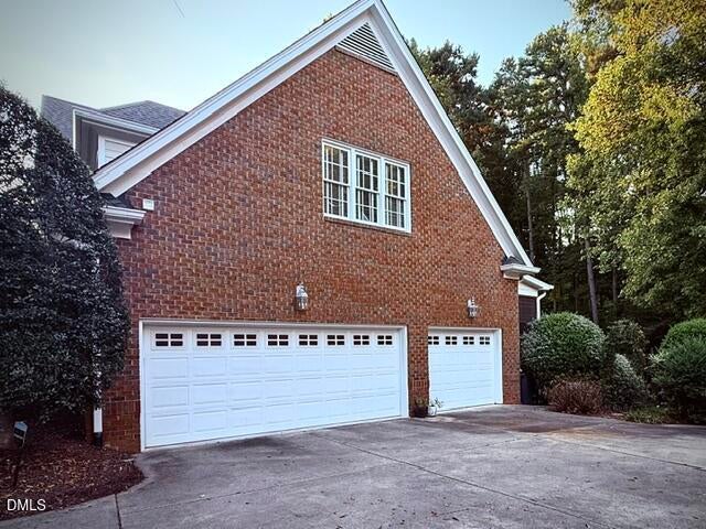 110 Summerview Lane