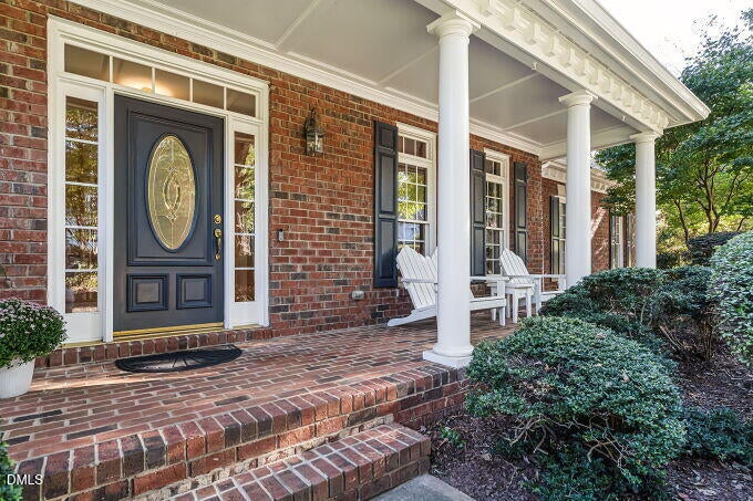 110 Summerview Lane