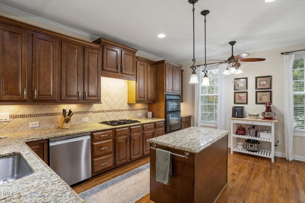 328 BRIDGEGATE DR, CARY, NC 27519 - Image 9c8651f03917c5b207ab47f9c2d841c8/3981727233