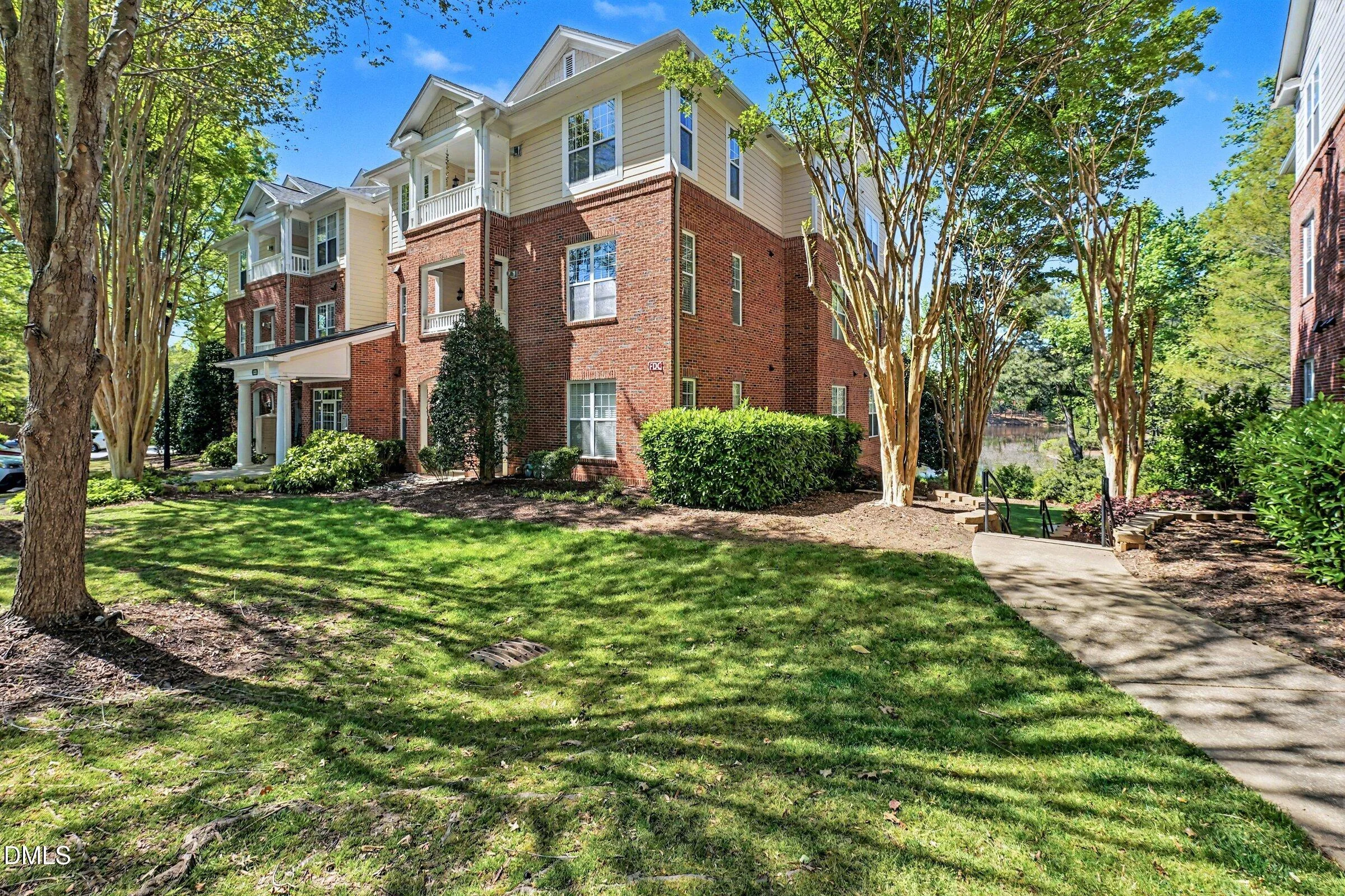 8221 Allyns Landing Way Unit 204