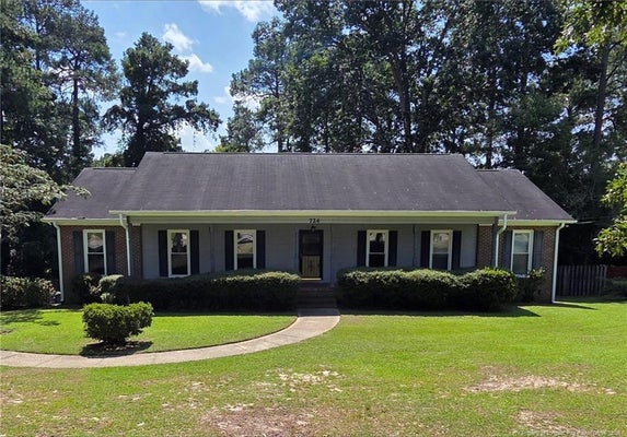 724 GALLOWAY DR, FAYETTEVILLE, NC 28303 - Image 9d6aba5d48faaeaff1f5ff773b857d1a/2521646577