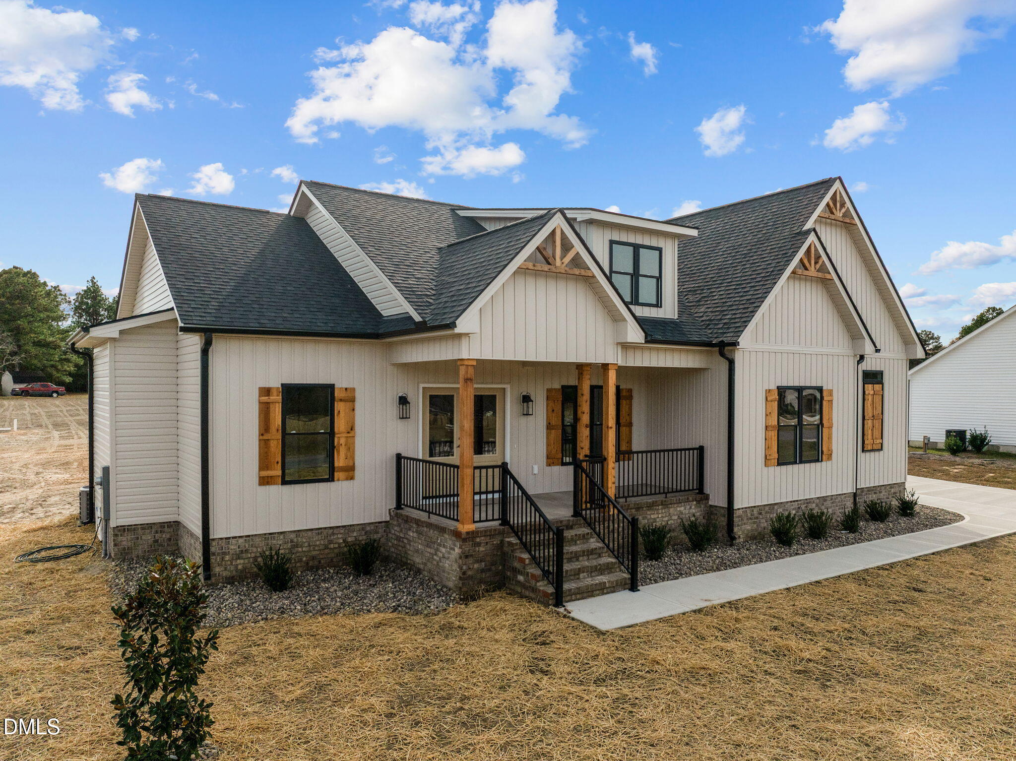 5547 Martys Court