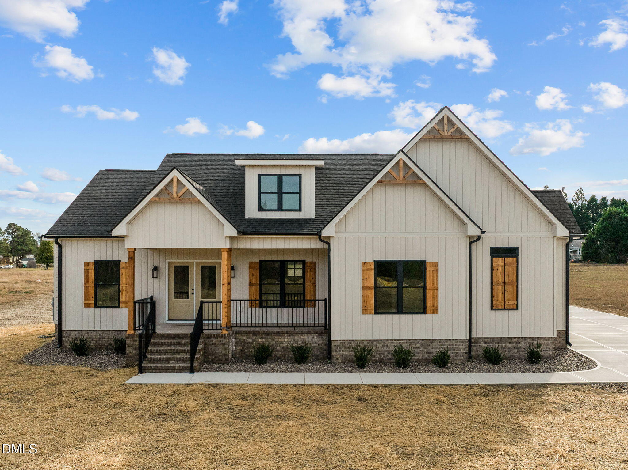 5547 Martys Court