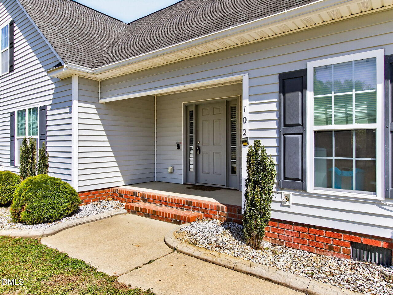 102 Clayside Drive