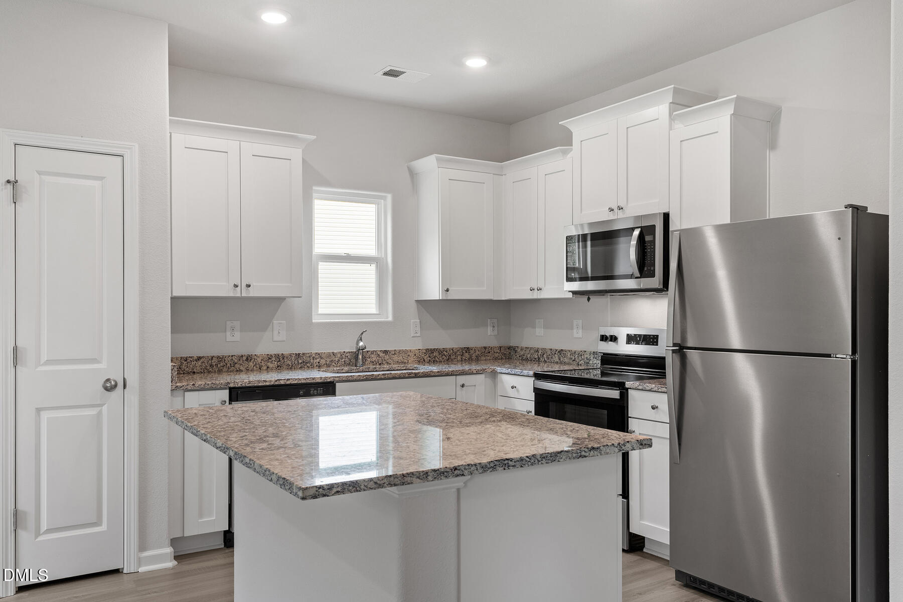 1106 Rhino Bend