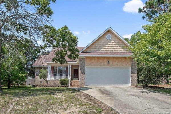 444 GREEN SPRING DR, SANFORD, NC 27332 - Image 9f1e4b3b8fdf9085ec30e6b7114d66ff/2161277310