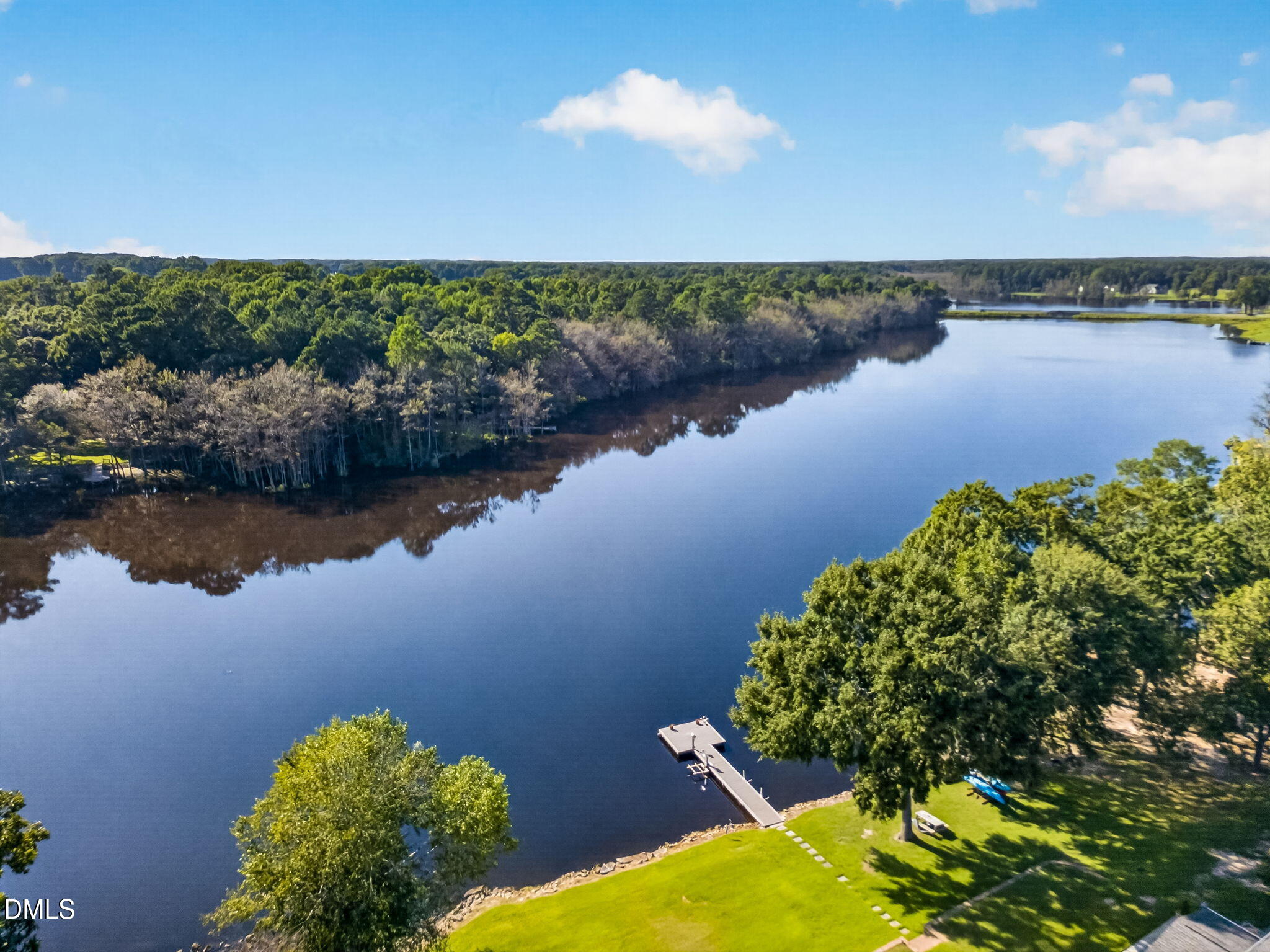 22 Shoreline Drive