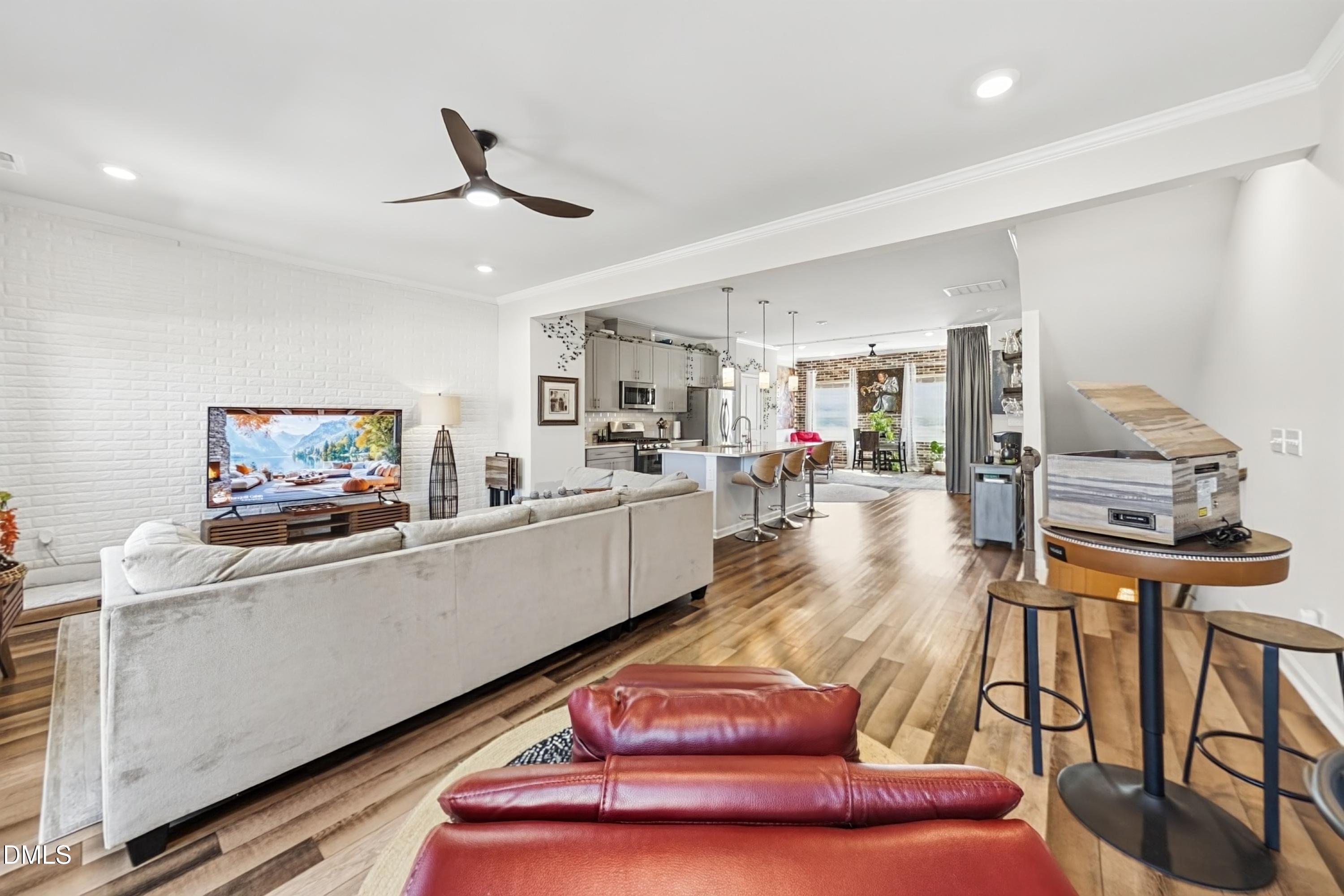 5816 Humanity Lane
