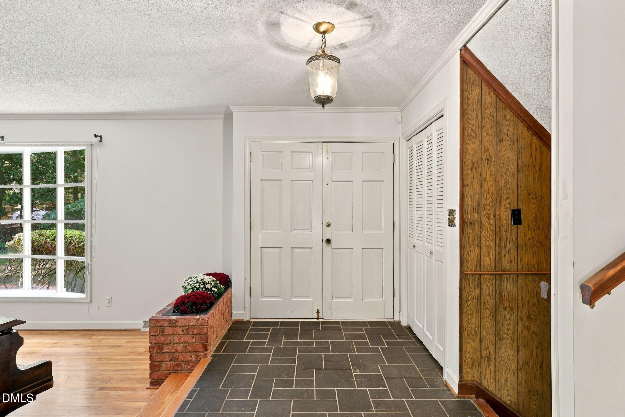 6102 Castlebrook Drive