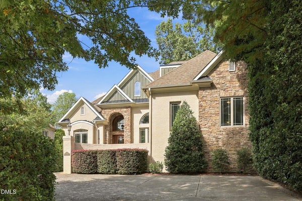 3342 LAKE BOONE TRL, RALEIGH, NC 27607 - Image a06c3f8a9eba2f72ec76f0dbbd2ff50a/1032193293