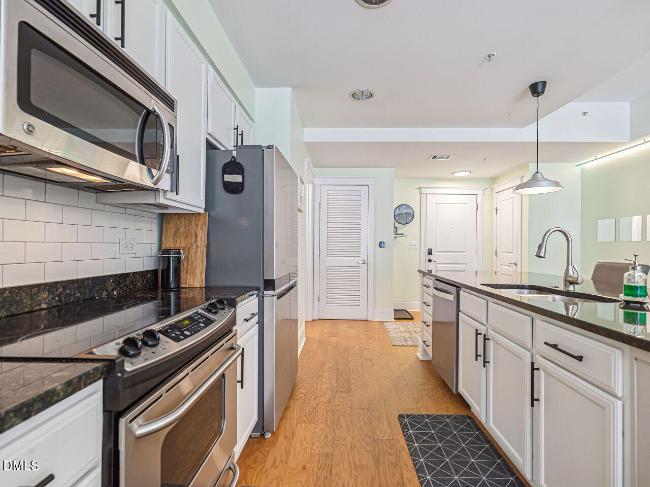 222 Glenwood Avenue 210
