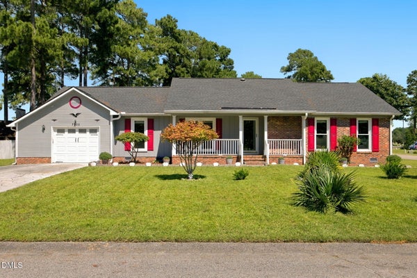 7300 AVILA DR, FAYETTEVILLE, NC 28314 - Image a12a3480efd9a48a51e5d4d44354900a/2466915115