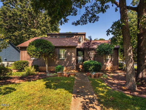 Photo of 2001 Rendall Street, Burlington, NC 27215 (MLS # 10190439)