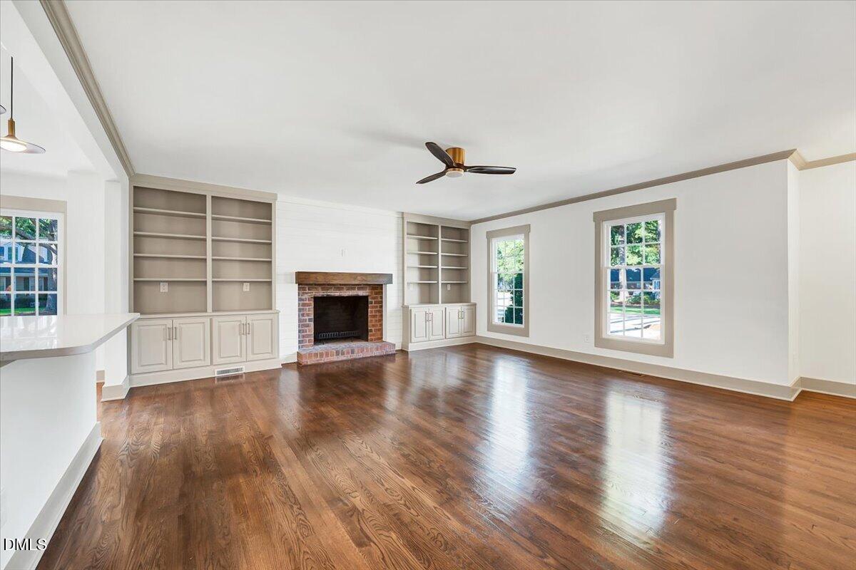 2400 Surry Road NW