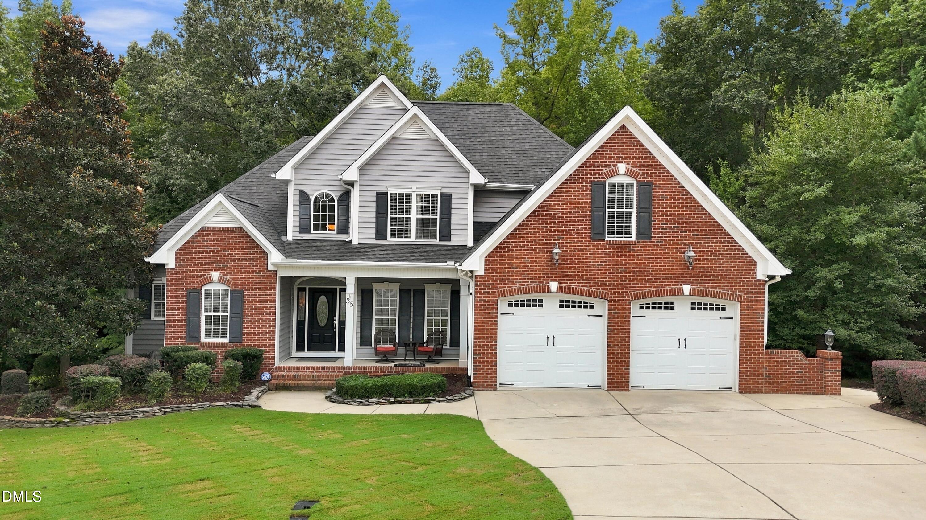 35 Broomhill Court