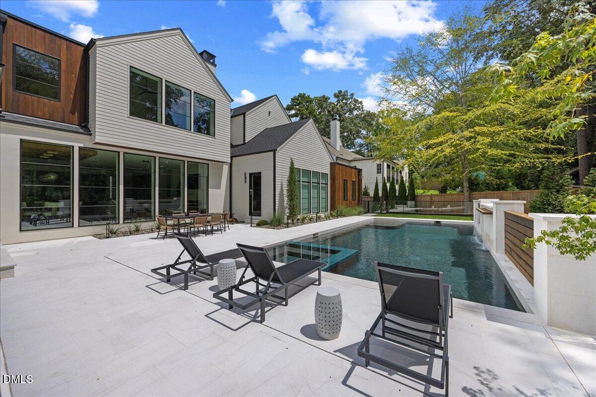5301 Inglewood Lane