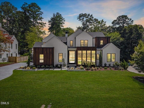 Photo of 5301 Inglewood Lane, Raleigh, NC 27609 (MLS # 10176606)