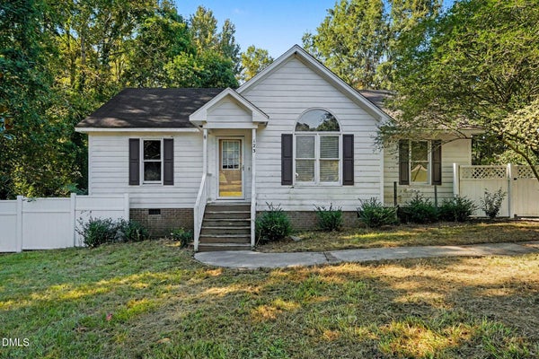 123 SHADY MEADOW LN, CLAYTON, NC 27520 - Image a2699ba9e6e0f899ff6073b3d5b4bb63/624210412
