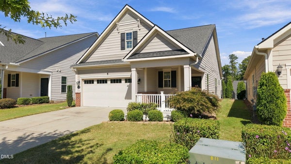 1033 CUTHBERT LN, DURHAM, NC 27703 - Image a29359ea12034fe6cbc1522f516c69d1/399315380