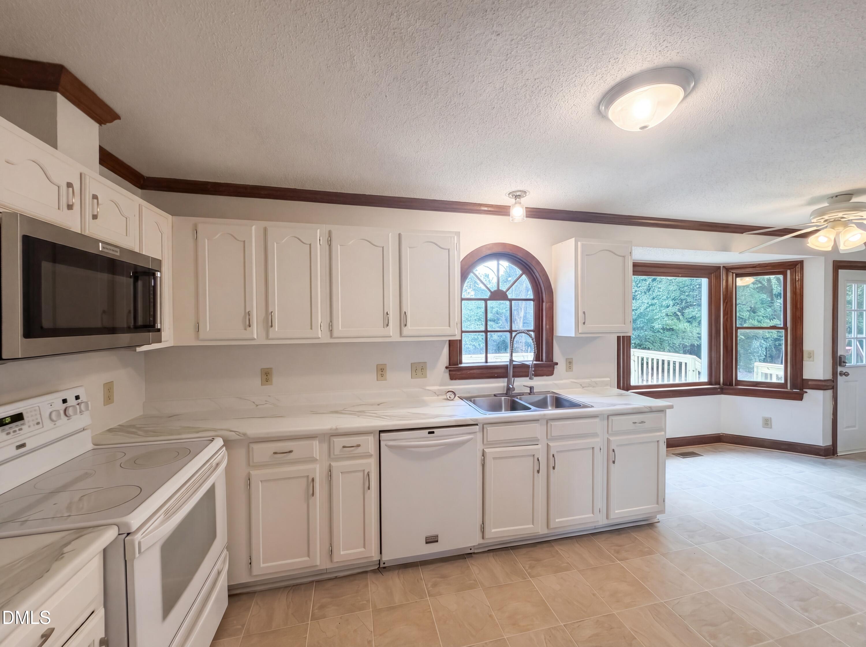 3921 Iron Horse Road
