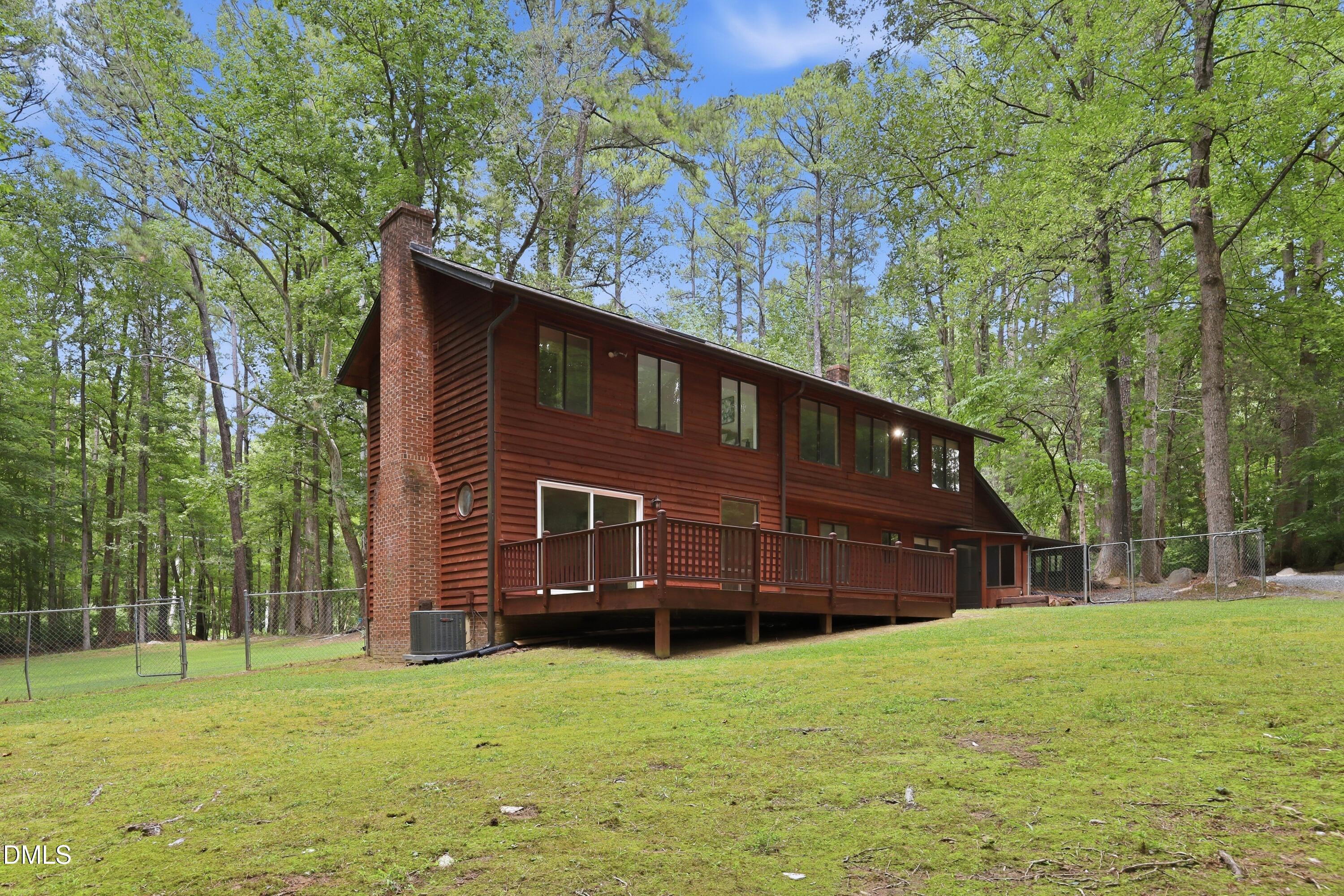 369 River Road