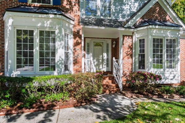 301 SWISS LAKE DR, CARY, NC 27513 - Image a446ed00796b4932cd445a20983a5a71/4050648465