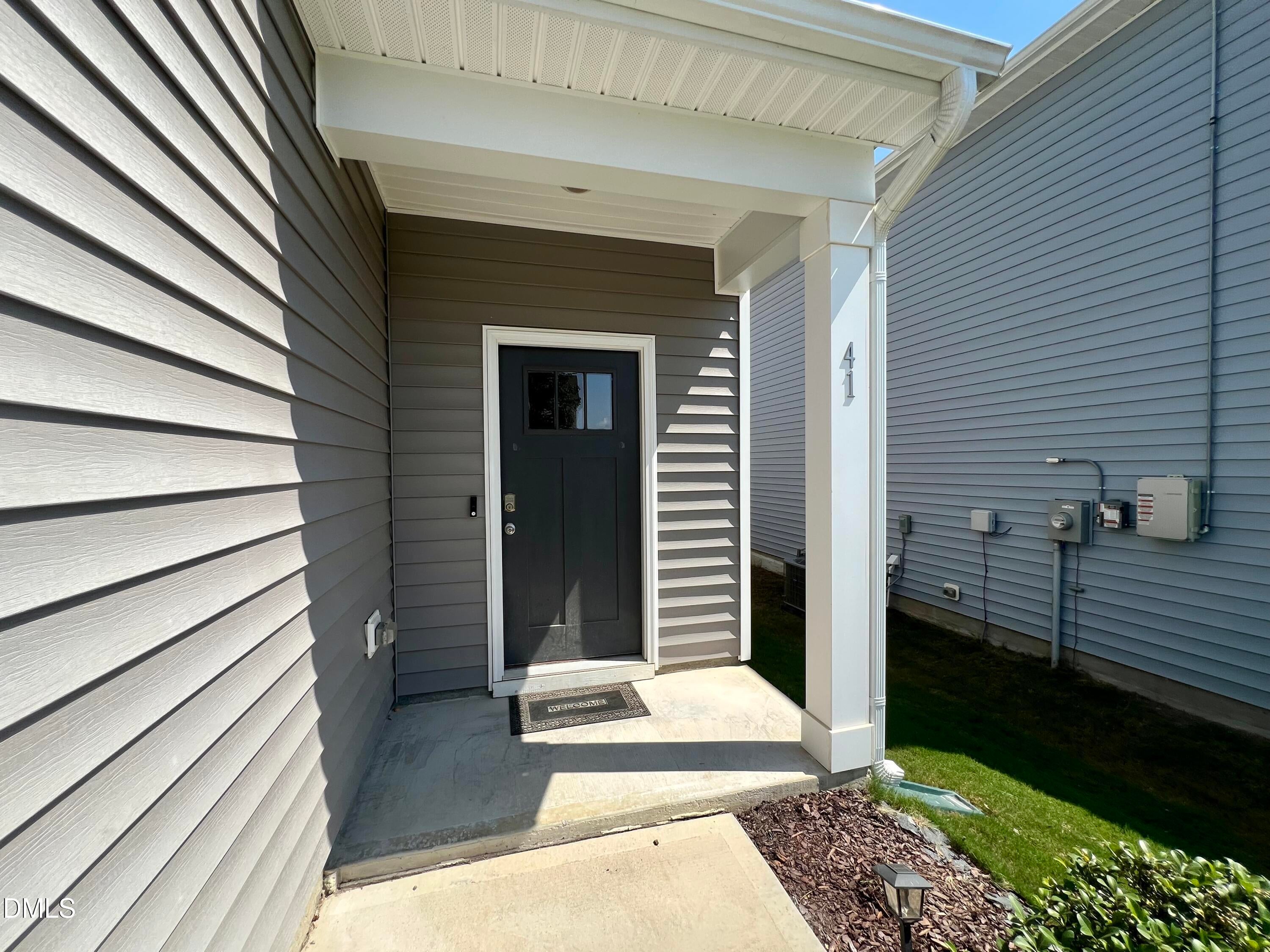 41 River Bank Road
