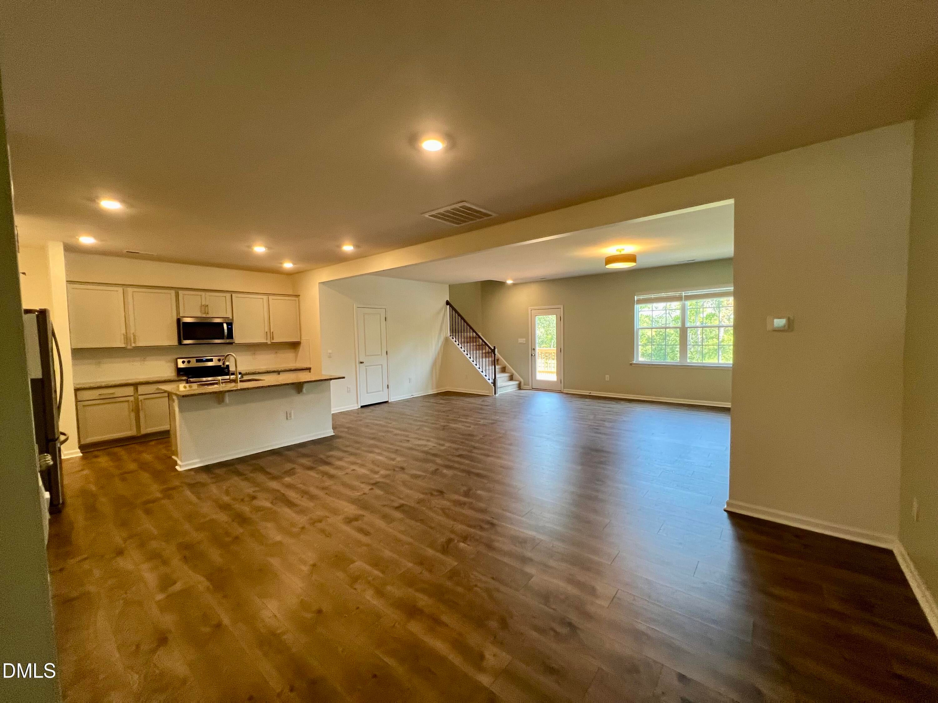 41 River Bank Road