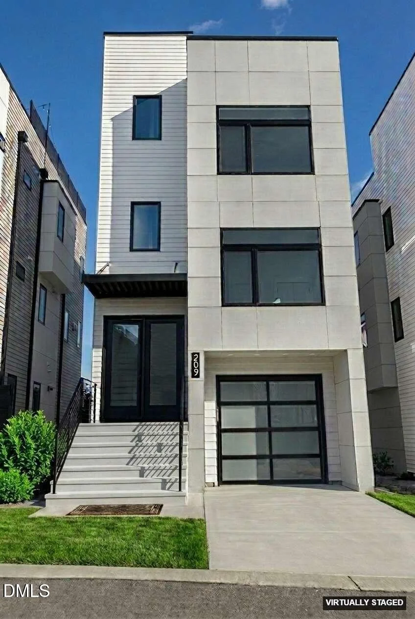 209 Woodsborough Place