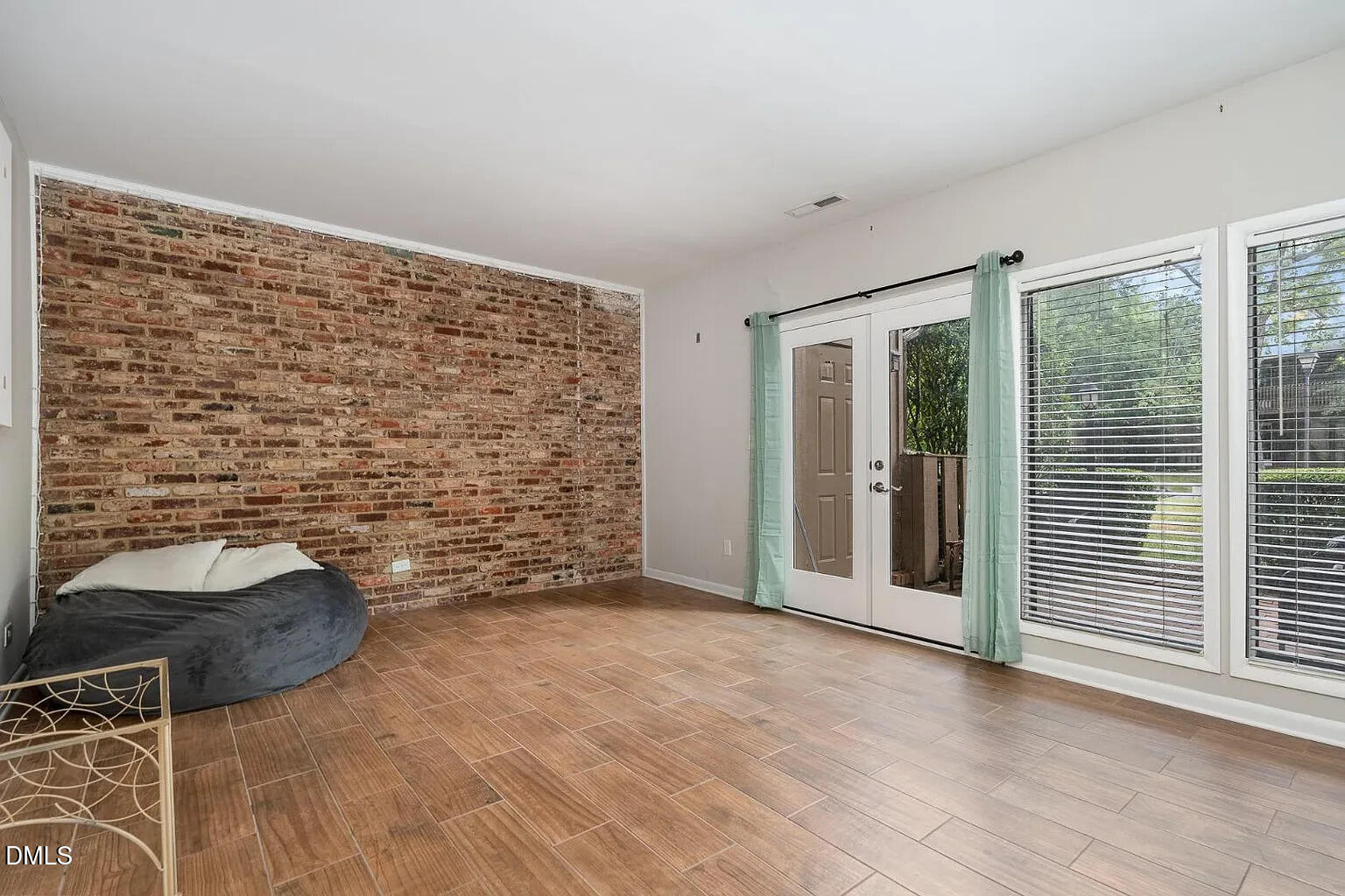 1408 Oak Tree Drive
