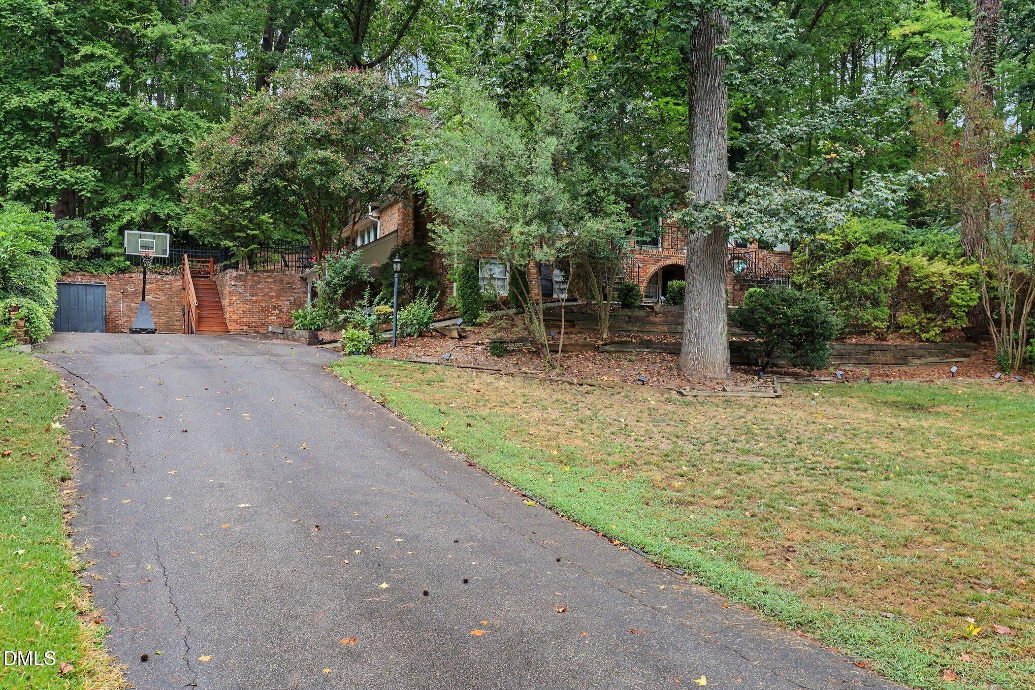 4105 Yadkin Drive
